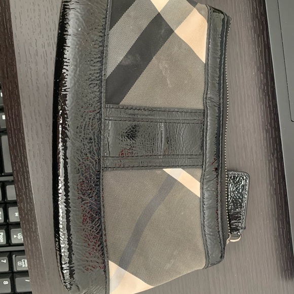Burberry make up bag/clutch. Nylon fabric w/ trim - Picture 1 of 3